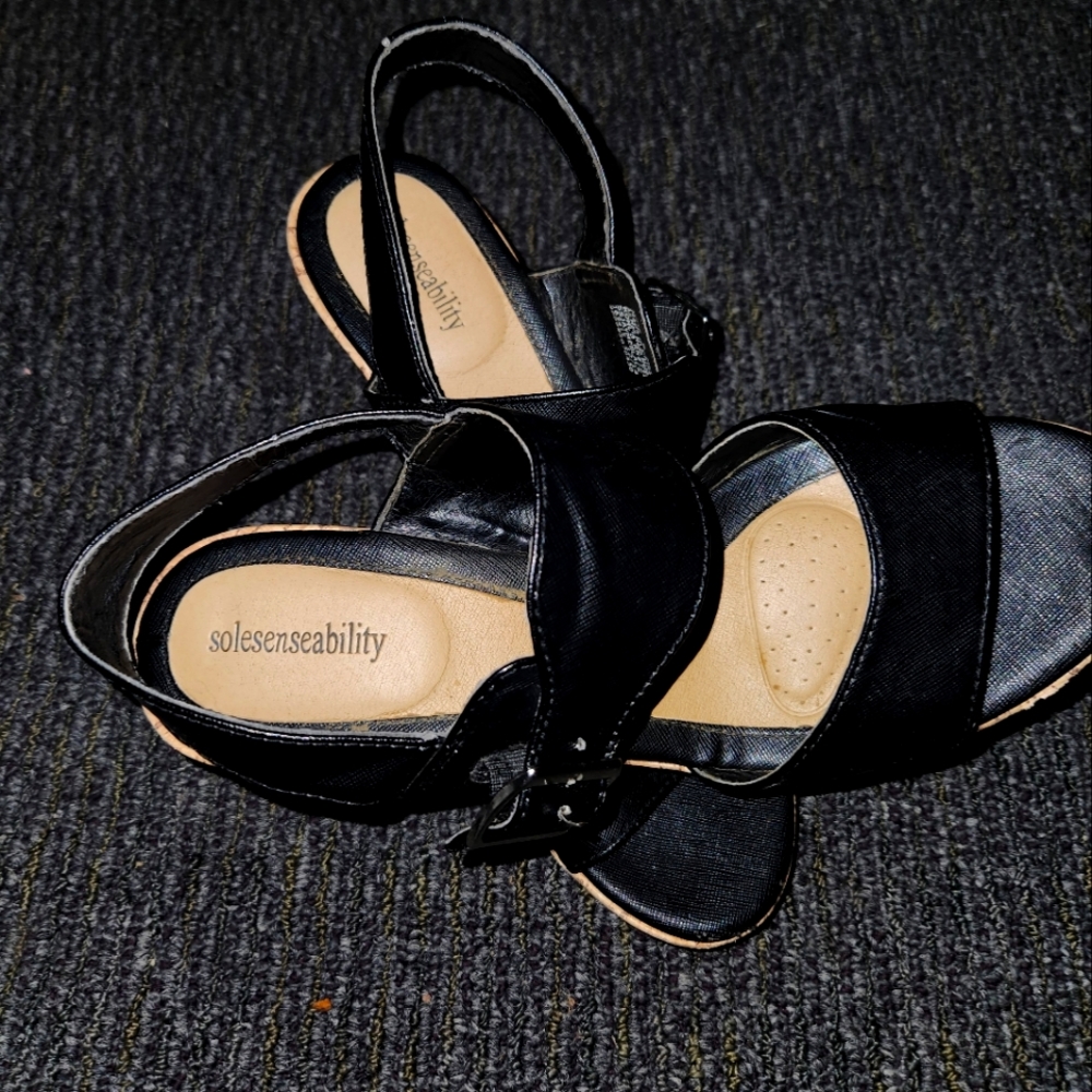 Used high heels size 9